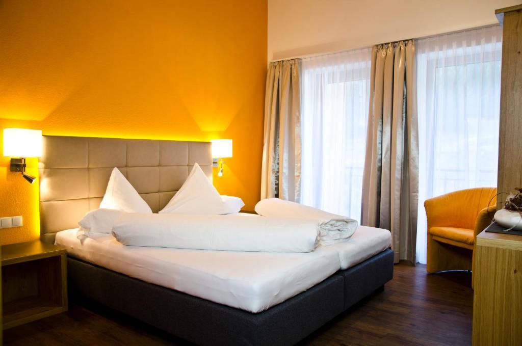 Hotel Garni Alpenland Ischgl Værelse billede