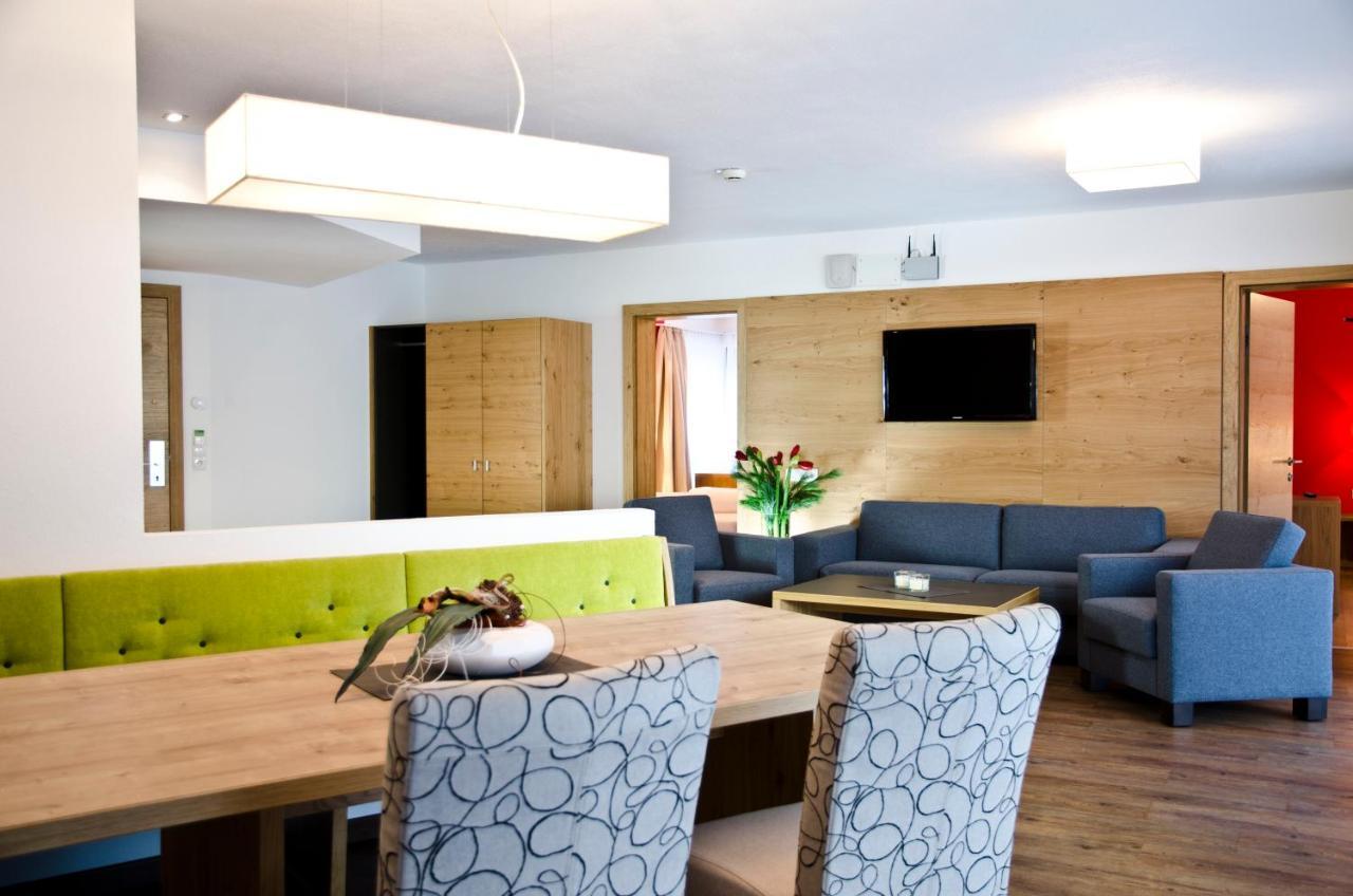 Hotel Garni Alpenland Ischgl Eksteriør billede